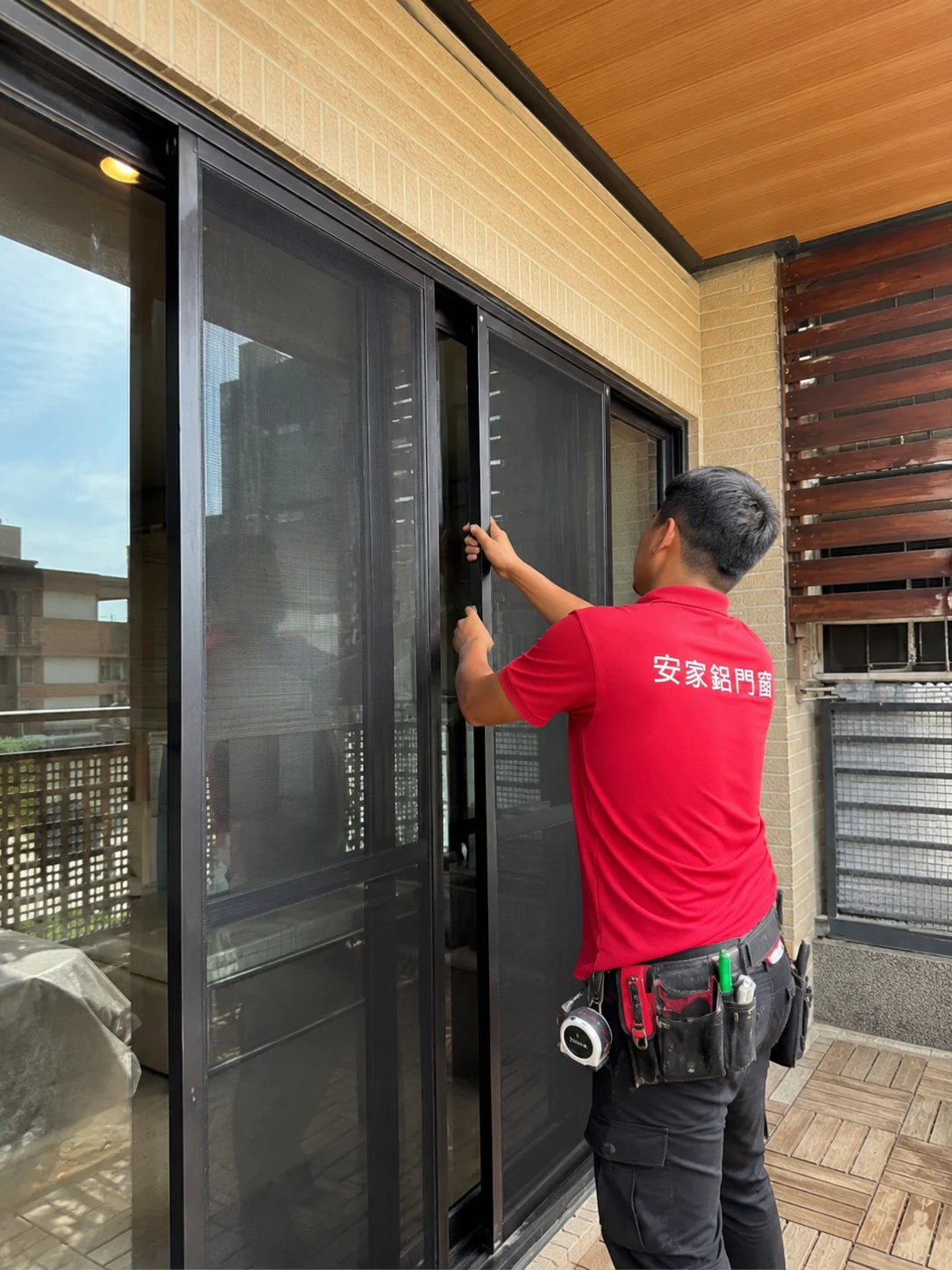 高雄小港實際施工案例｜高雄小港安家鋁門窗施工形象照