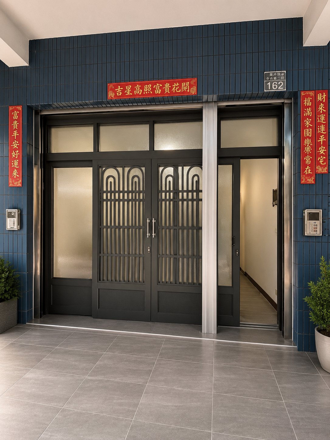 高雄楠梓實際施工案例｜高雄楠梓黑色住宅店面門窗更換